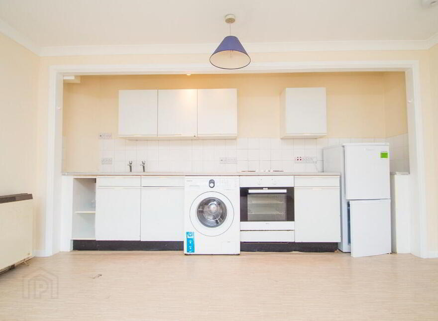 15 St Patricks Square, Edinburgh, EH8 9EZ