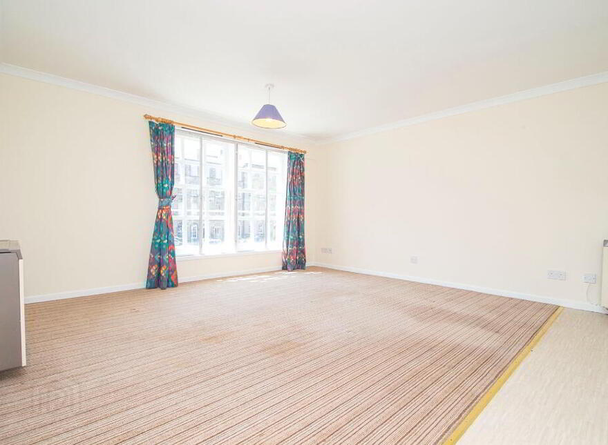 15 St Patricks Square, Edinburgh, EH8 9EZ