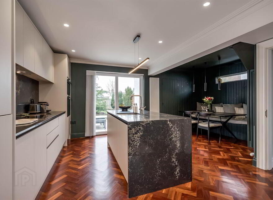148 Grand Parade, Belfast, BT5 5PE