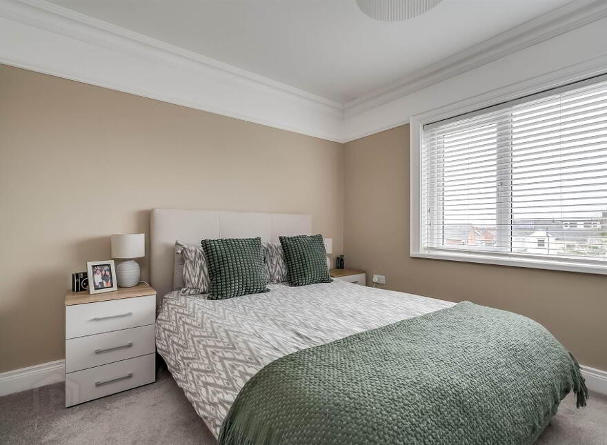 148 Grand Parade, Belfast, BT5 5PE