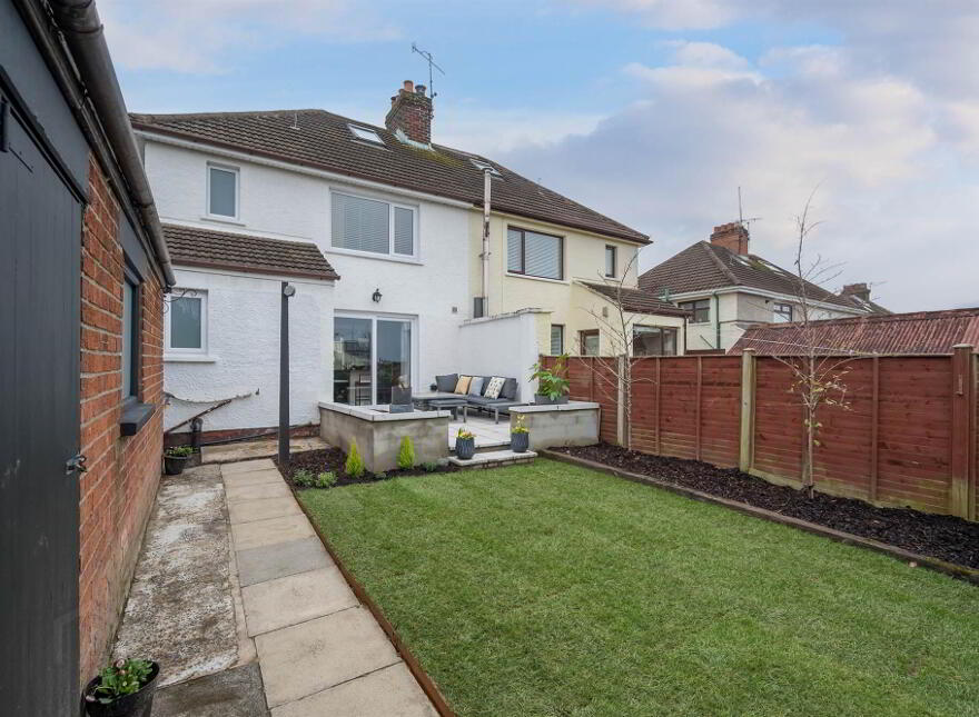 148 Grand Parade, Belfast, BT5 5PE