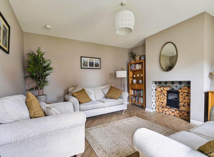 4 Laurel Bank Way, Moneyreagh, Newtownards, BT23 6FE