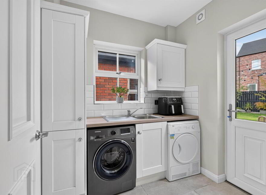 4 Laurel Bank Way, Moneyreagh, Newtownards, BT23 6FE