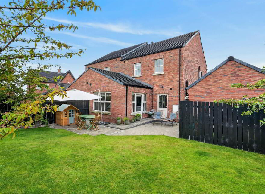 4 Laurel Bank Way, Moneyreagh, Newtownards, BT23 6FE