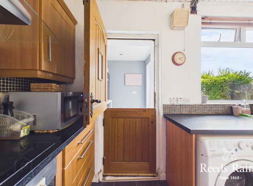 58 Ravenhill Gardens, Belfast, BT6 8GQ