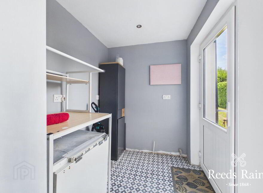 58 Ravenhill Gardens, Belfast, BT6 8GQ