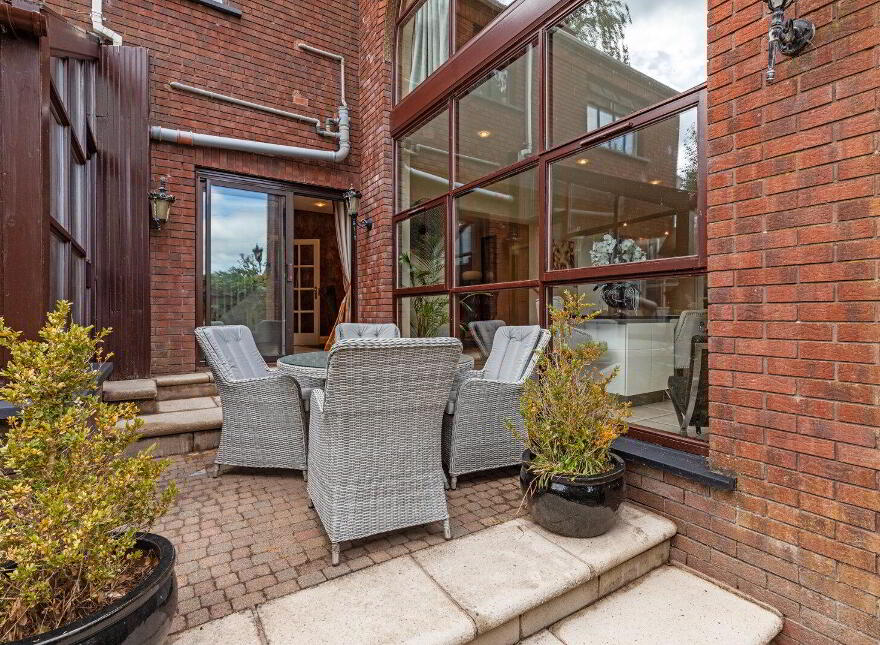 4 Forest Hill, Belfast, BT9 5QH