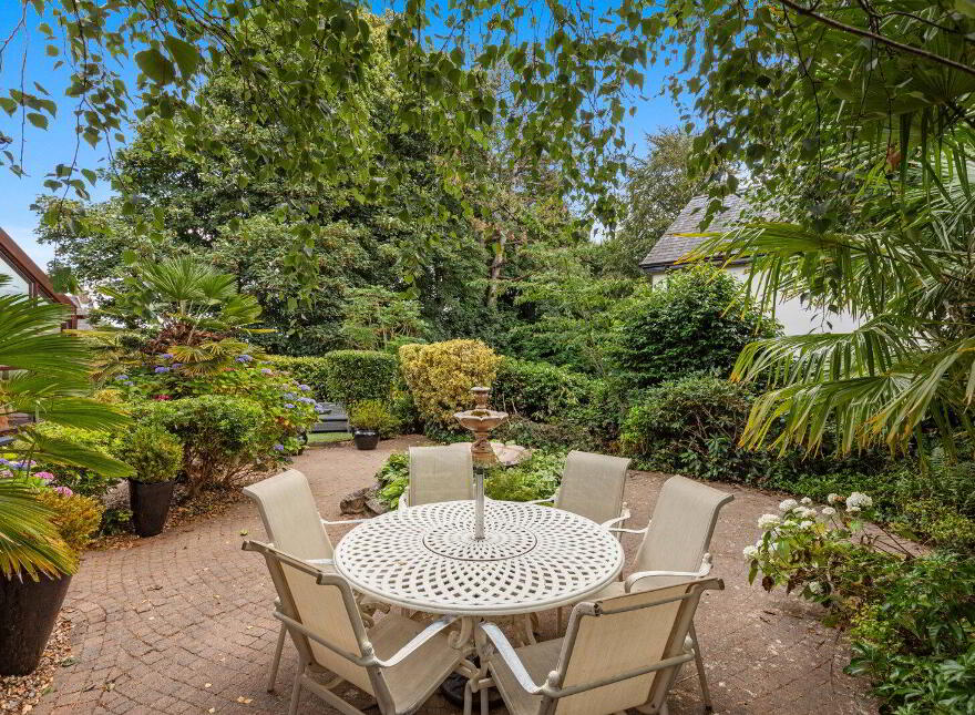 4 Forest Hill, Belfast, BT9 5QH