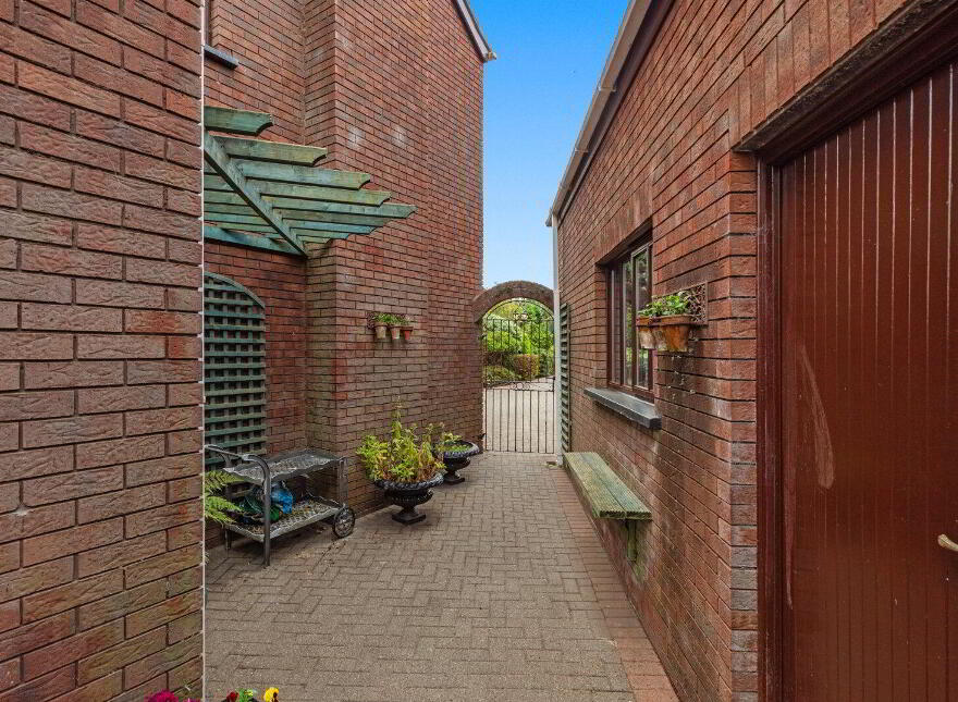 4 Forest Hill, Belfast, BT9 5QH