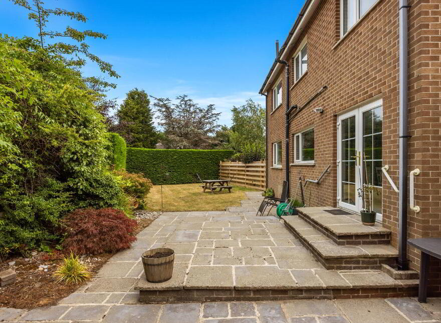 6 Piney Lane, Belfast, BT9 5QS