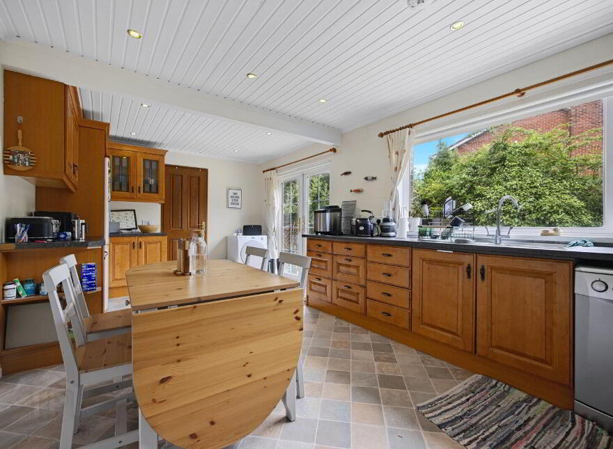 6 Piney Lane, Belfast, BT9 5QS
