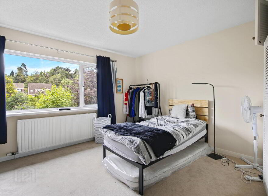 6 Piney Lane, Belfast, BT9 5QS