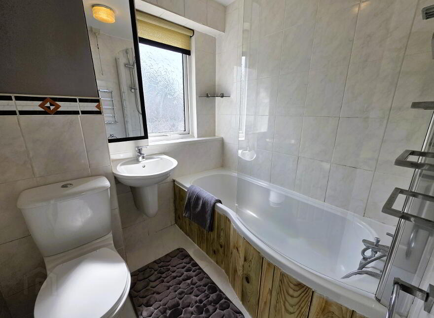 11 Blaris Walk, Lisburn, BT28 1NB