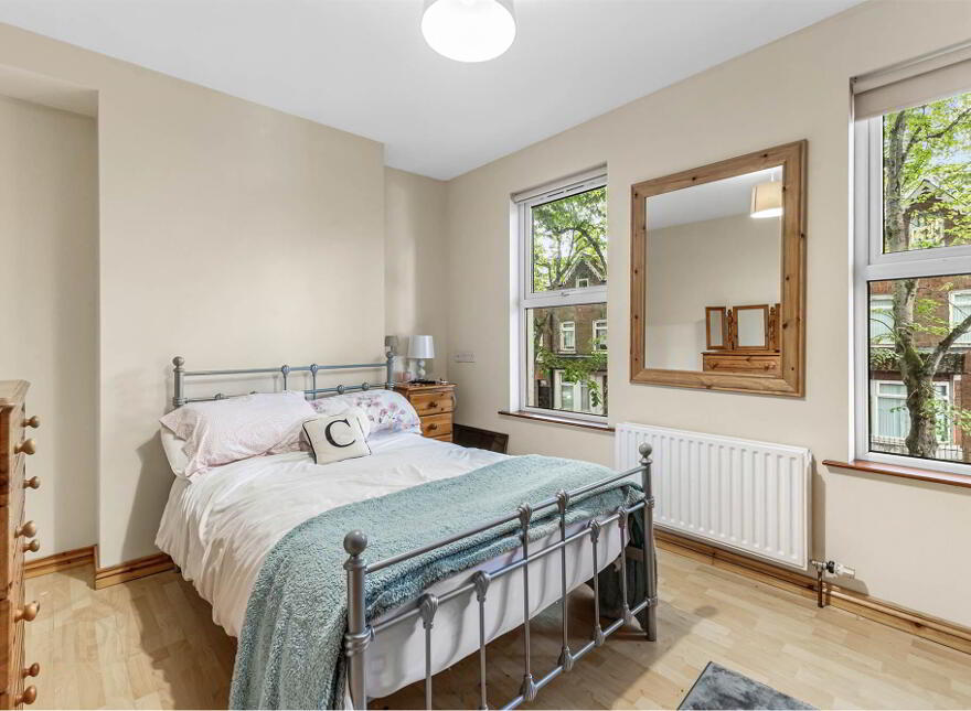 6 Collingwood Avenue, Belfast, BT7 1QT