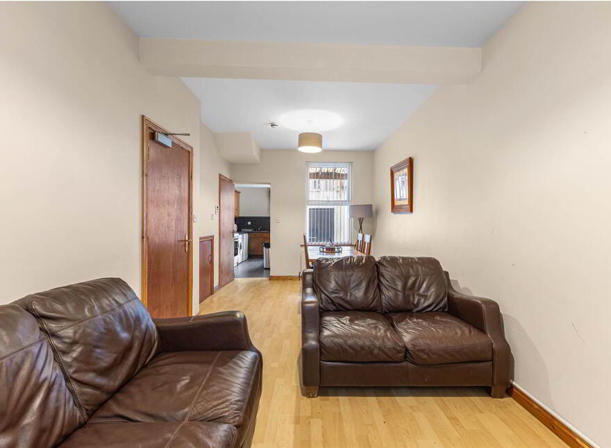 6 Collingwood Avenue, Belfast, BT7 1QT