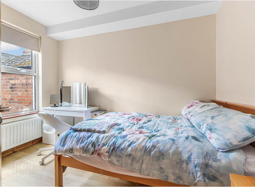 6 Collingwood Avenue, Belfast, BT7 1QT