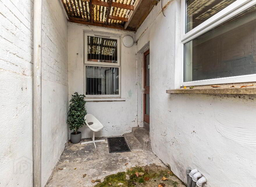 6 Collingwood Avenue, Belfast, BT7 1QT