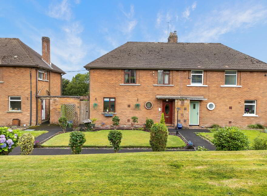 3 Grange Houses, Ballymena, BT42 2DY