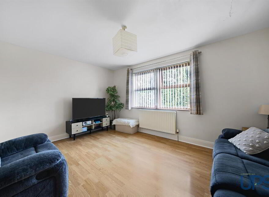 4 Park Mews, Dunmurry, Belfast, BT17 0HP