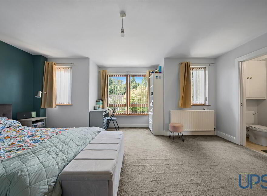 4 Park Mews, Dunmurry, Belfast, BT17 0HP