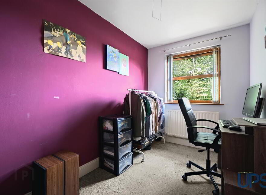 4 Park Mews, Dunmurry, Belfast, BT17 0HP