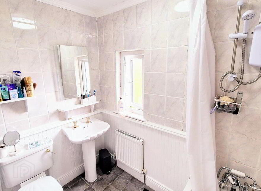 46 Mcdermott Terrace, Manorhamilton, F91YE81