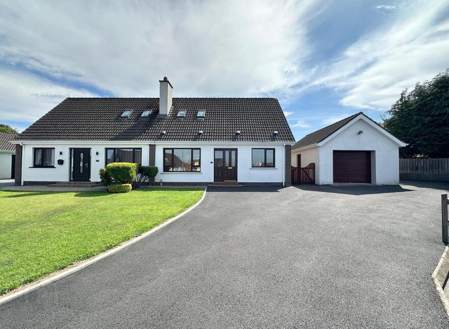 25 Thornhill Park, Magherafelt, BT45 5JQ