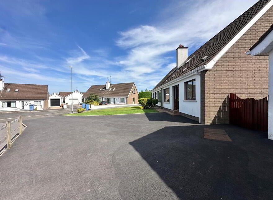 25 Thornhill Park, Magherafelt, BT45 5JQ