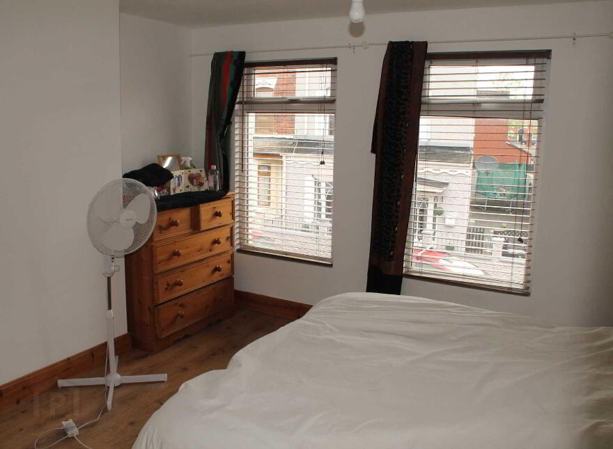 13 Isoline Street, Belfast, BT5 5GE