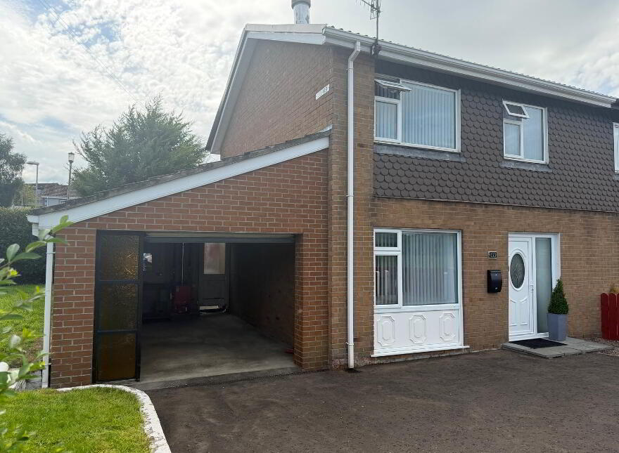 133 Ballycolman Estate, Strabane, BT82 9AJ
