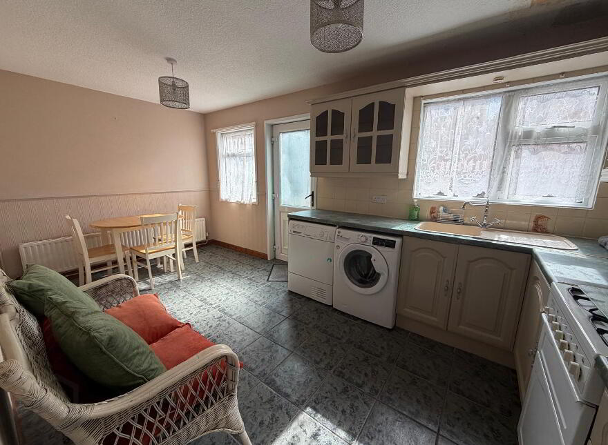 133 Ballycolman Estate, Strabane, BT82 9AJ