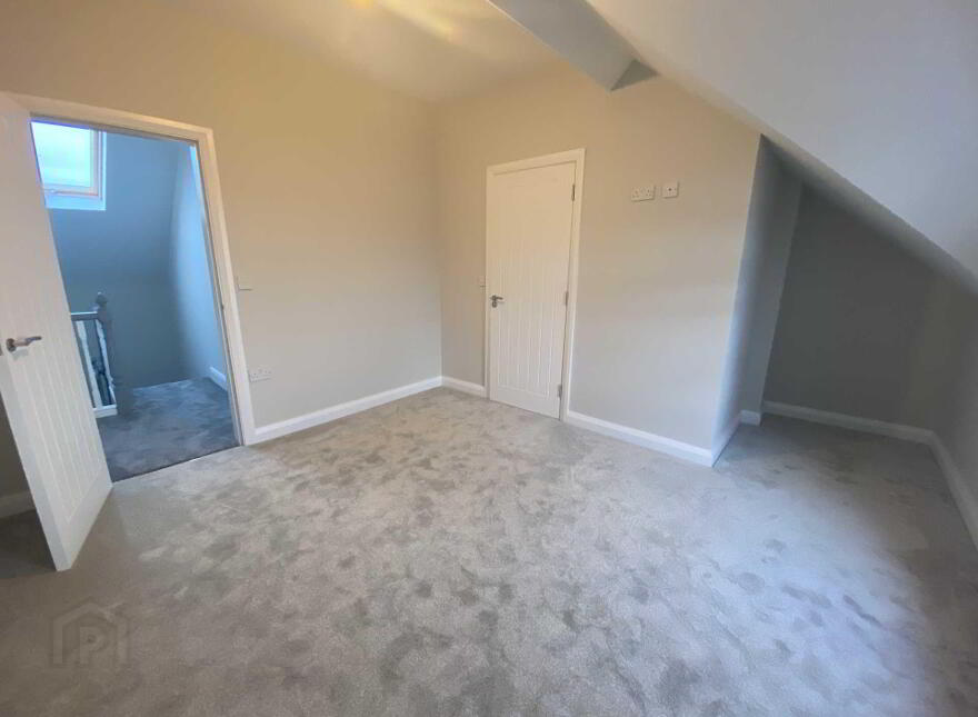 25a Joymount, Carrickfergus, BT38 7DN