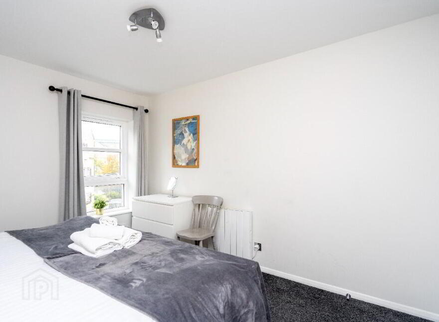 1 Hopetoun Crescent, Leith, Edinburgh, EH7 4AY