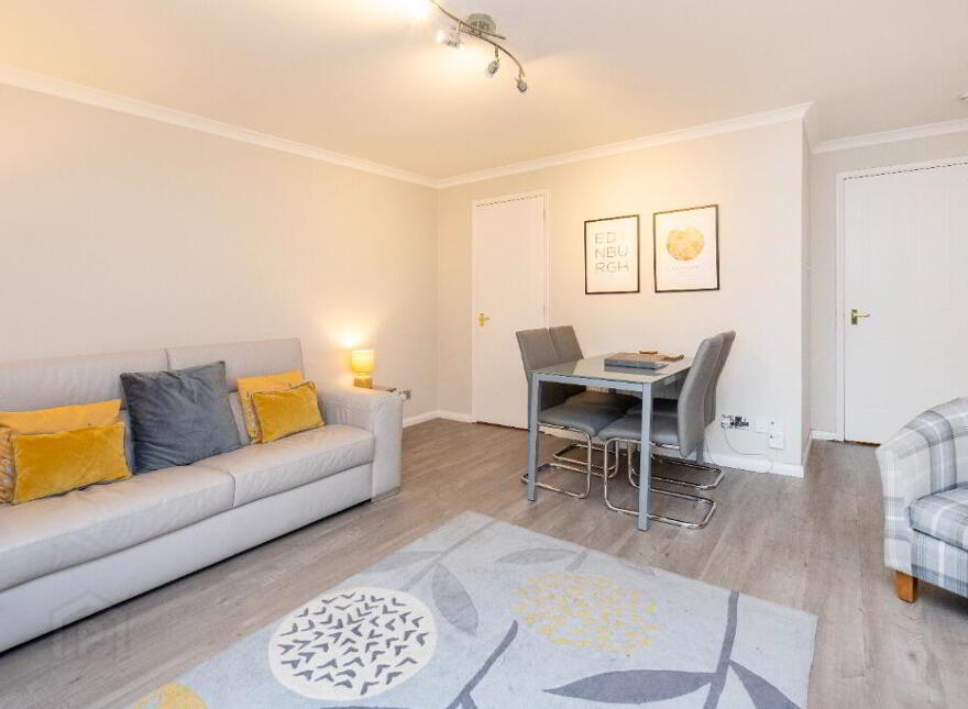 1 Hopetoun Crescent, Leith, Edinburgh, EH7 4AY