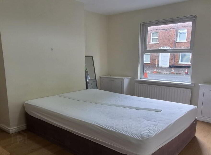 10 Balfour Avenue, Ormeau Road, Belfast, BT7 2EX