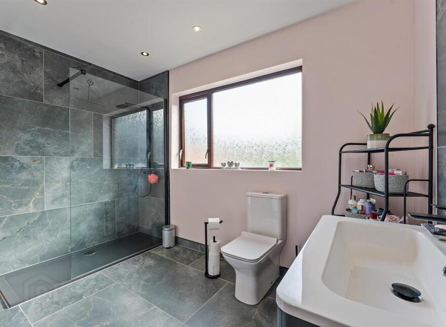 6 Hydepark Lane, Newtownabbey, BT36 4QD