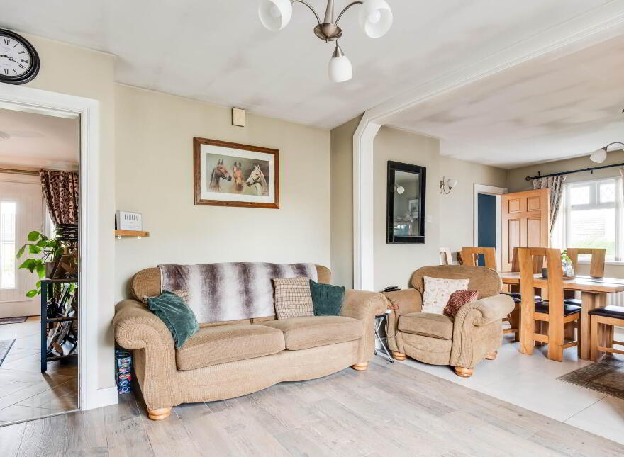 27 Tullyavey Road, Enniskillen, BT94 2JT