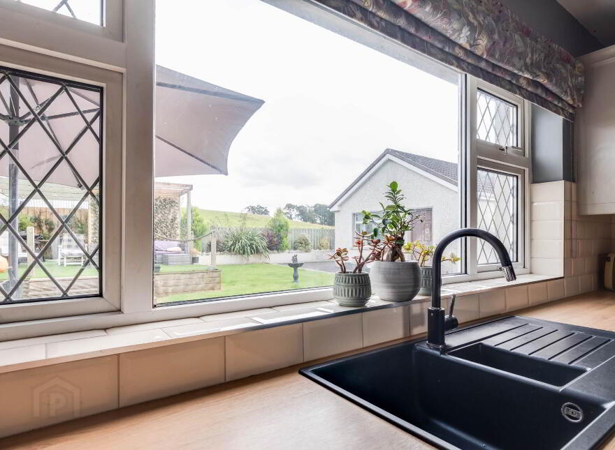 27 Tullyavey Road, Enniskillen, BT94 2JT