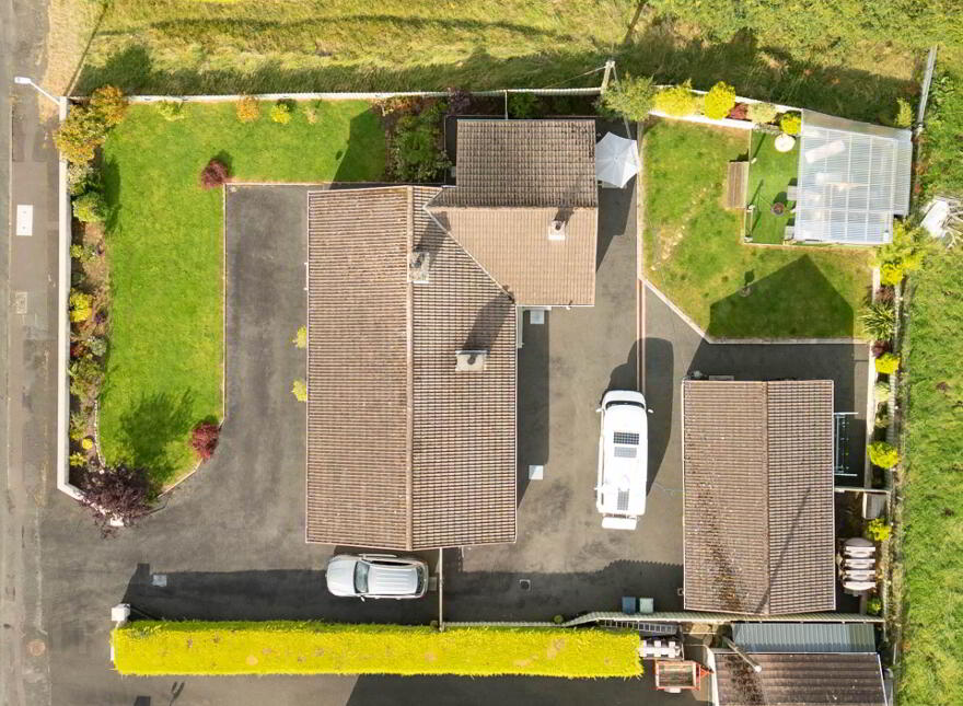 27 Tullyavey Road, Enniskillen, BT94 2JT
