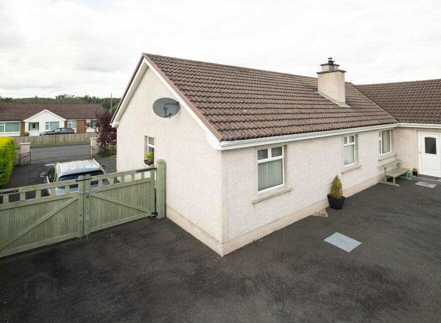 27 Tullyavey Road, Enniskillen, BT94 2JT