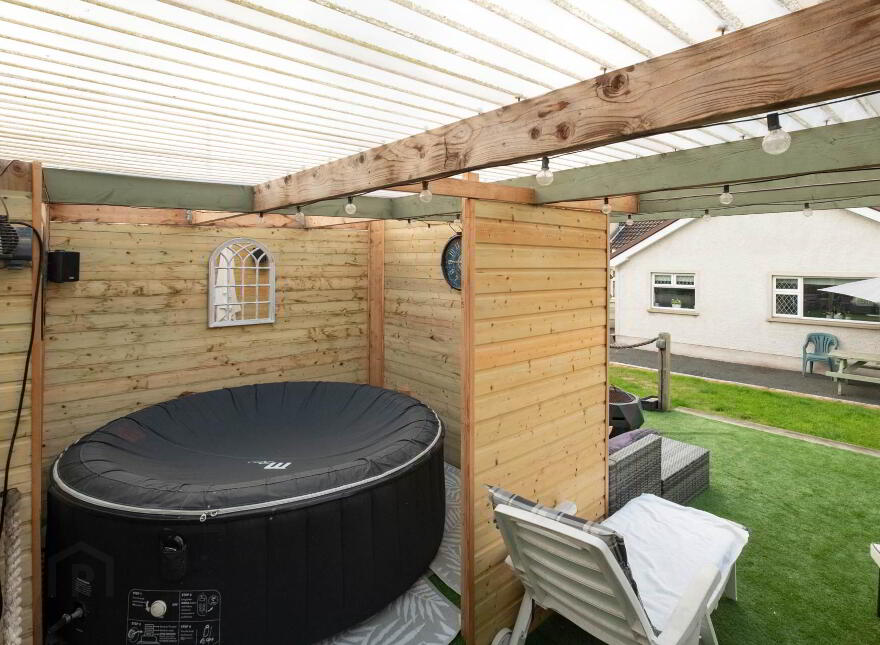 27 Tullyavey Road, Enniskillen, BT94 2JT
