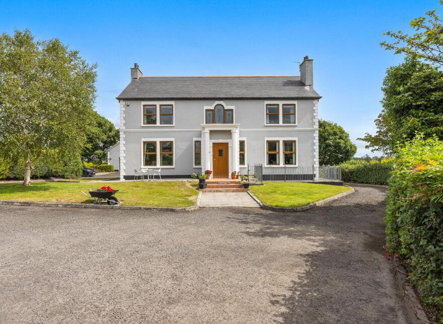 103 Belfast Road, Saintfield, BT24 7HE
