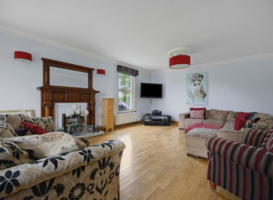 103 Belfast Road, Saintfield, BT24 7HE