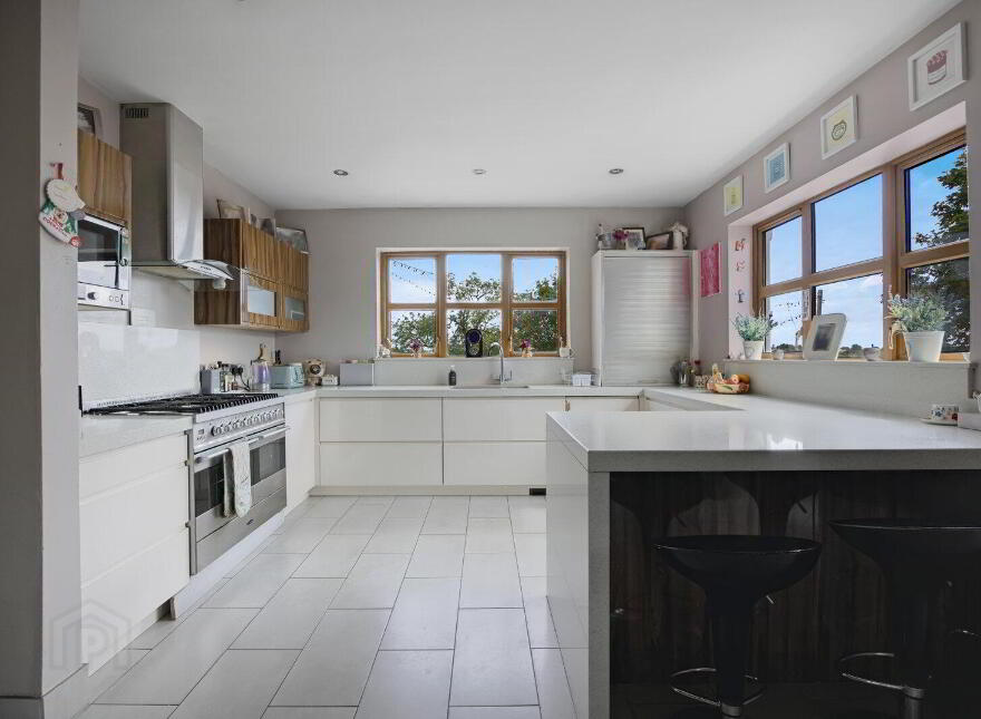 103 Belfast Road, Saintfield, BT24 7HE