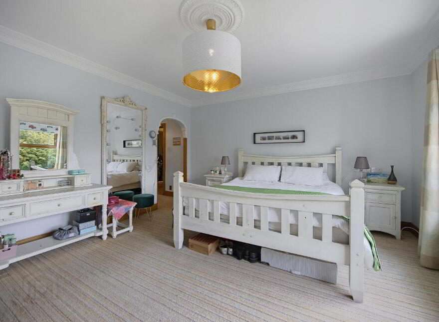 103 Belfast Road, Saintfield, BT24 7HE