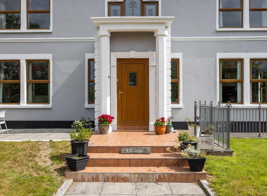 103 Belfast Road, Saintfield, BT24 7HE