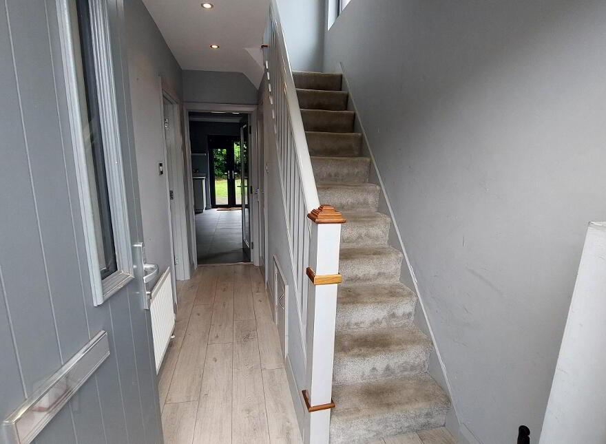 24 Lucerne Parade, Stranmillis, Belfast, BT9 5FT