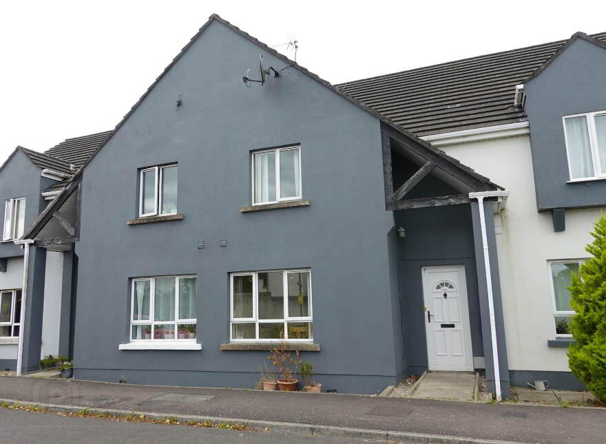 7 Drumclay Court, Enniskillen, BT74 6NS