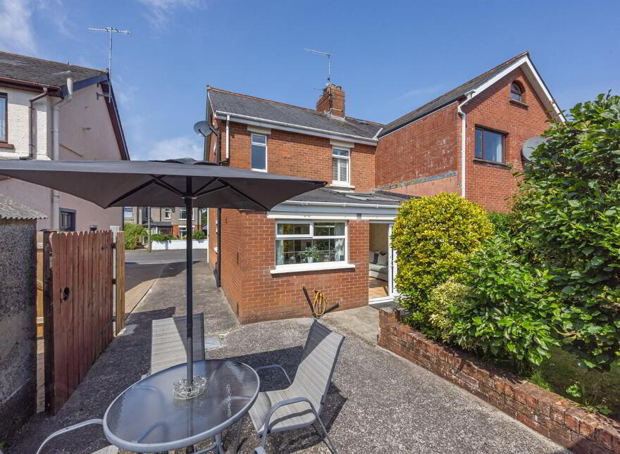 146 Haypark Avenue, Ormeau Road, Belfast, BT7 3FG