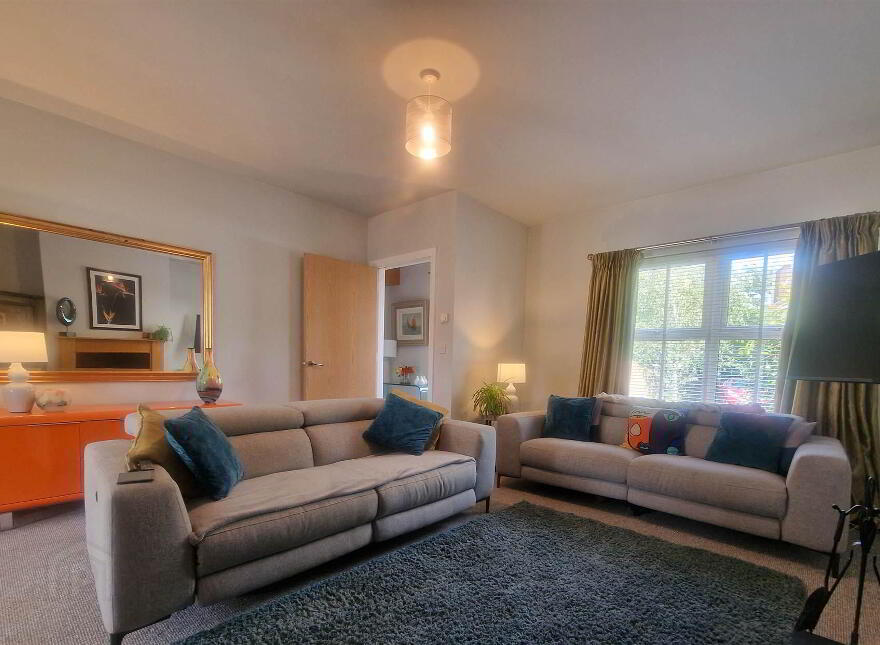 12 Cedar Hill, Ballynahinch, BT24 8XQ